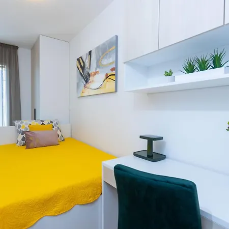 Appartamento - Free Parking In Garage , Seaview , Quiet Neighbourhood
