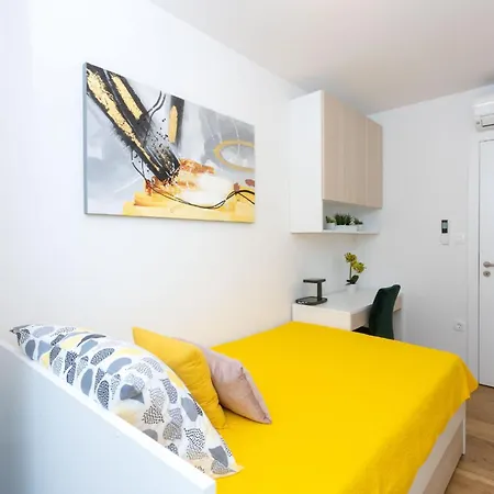 Διαμέρισμα - Free Parking In Garage , Mountain And Seaview , Quiet Neighbourhood