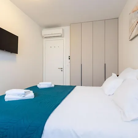 - Free Parking In Garage , Mountain And Seaview , Quiet Neighbourhood 斯普利特