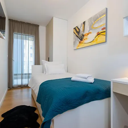 Apartment - Free Parking In Garage , Mountain And Seaview , Quiet Neighbourhood Split