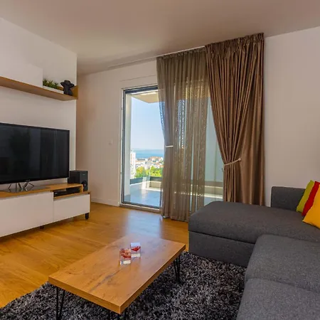 - Free Parking In Garage , Mountain And Seaview , Quiet Neighbourhood スプリト